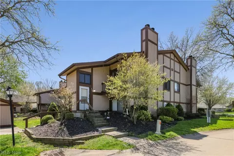 804 Kirkwall Dr, Akron, OH 44321