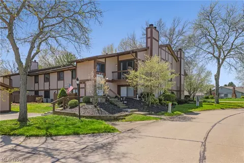 Exterior - 804 Kirkwall Dr, Akron, OH 44321 photo 2 of 3