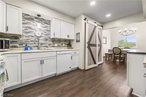Kitchen - 804 Kirkwall Dr, Akron, OH 44321 photo 2 of 2