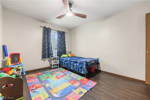 Bedroom - 804 Kirkwall Dr, Akron, OH 44321 photo 6 of 7