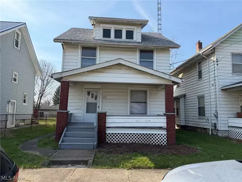 2212 Indiana Way NE, Canton, OH 44705