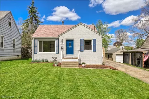 1323 29th St NE, Canton, OH 44714