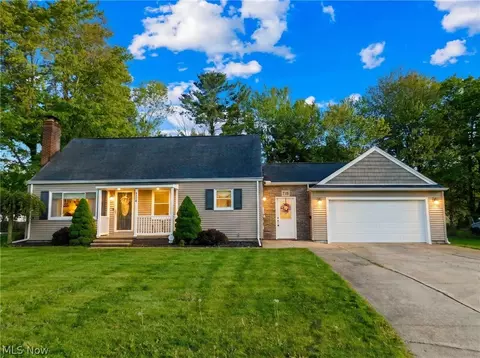 774 Eastwood St, Geneva, OH 44041