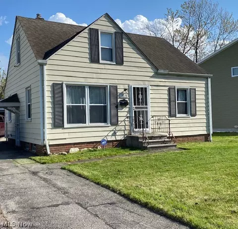 3815 E 186th St, Cleveland, OH 44122