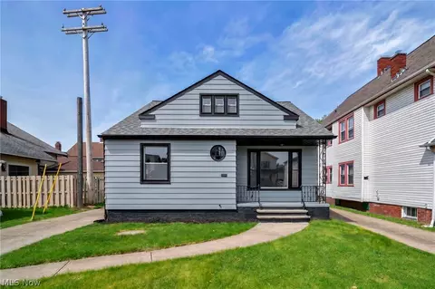 11109 Langton Ave, Garfield Heights, OH 44125