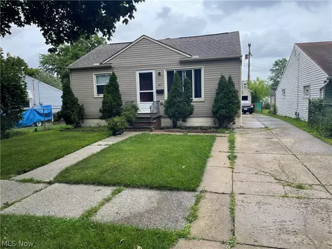 3877 W 118th St, Cleveland, OH 44111