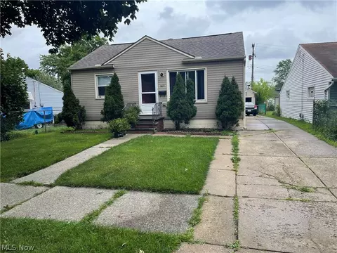 3877 W 118th St, Cleveland, OH 44111
