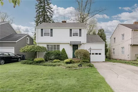 5268 Edenhurst Rd, Lyndhurst, OH 44124