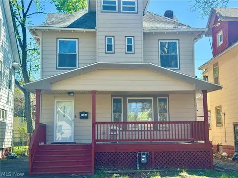 9606 Parmelee Ave, Cleveland, OH 44108
