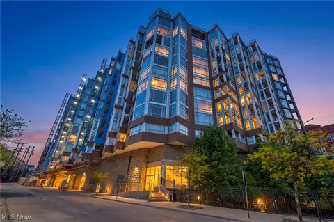 2222 Detroit Ave #413, Cleveland, OH 44113