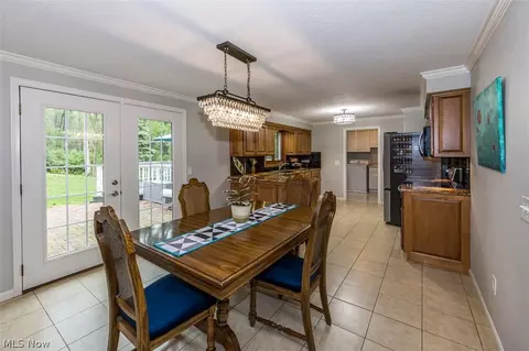 Dining - 5321 Swepstone St NW, Canton, OH 44708 photo 1 of 1