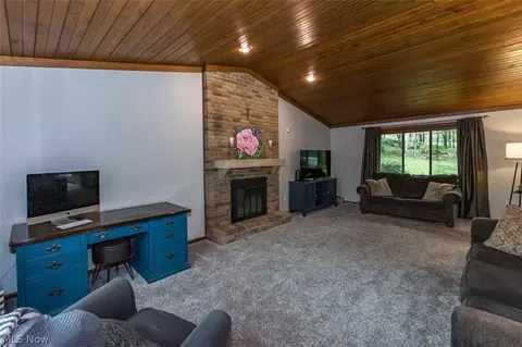 Living - 5321 Swepstone St NW, Canton, OH 44708 photo 1 of 3
