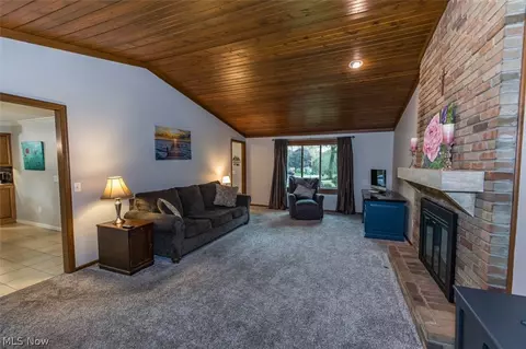 Living - 5321 Swepstone St NW, Canton, OH 44708 photo 2 of 3