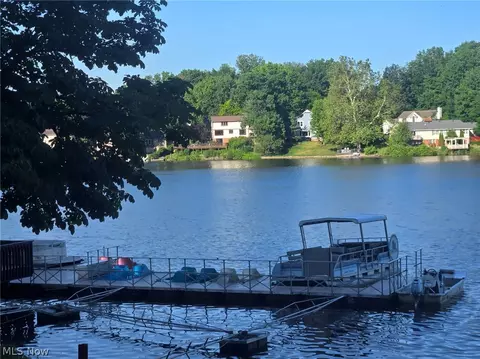 View/Area - 5321 Swepstone St NW, Canton, OH 44708 photo 3 of 7