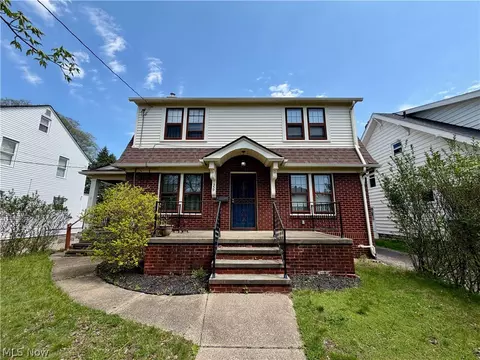 359 Patterson Ave, Akron, OH 44310