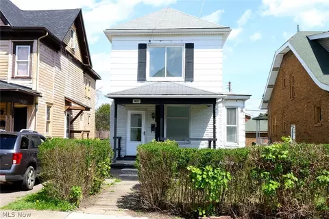 1405 Oregon Ave, Steubenville, OH 43952