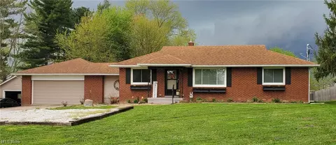 3125 Beechwood Ave, Alliance, OH 44601