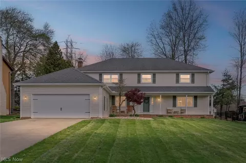 6949 N Renwood Rd, Independence, OH 44131