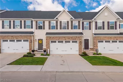 1143 Starboard Dr, Medina, OH 44256