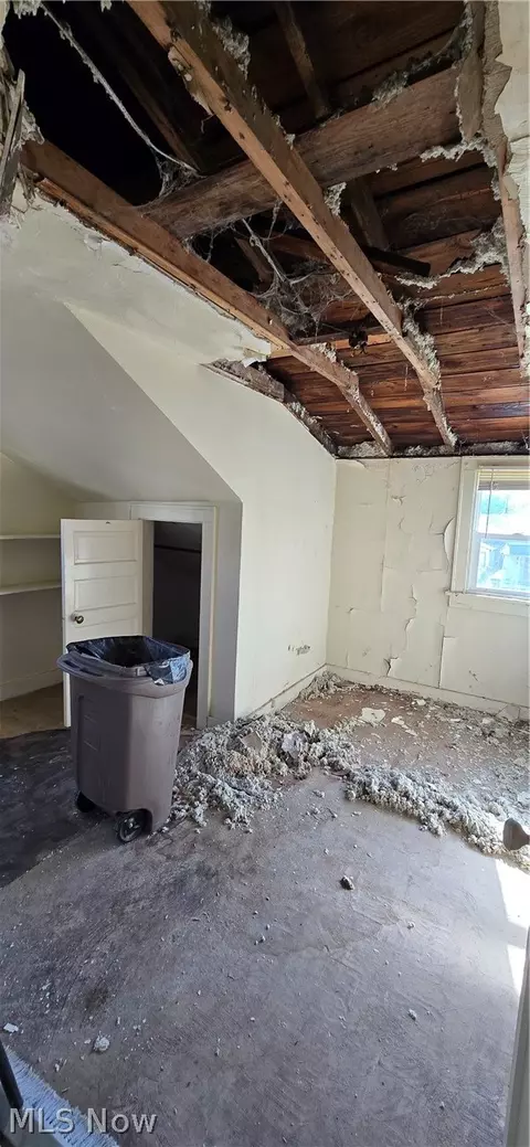 505 E 266th St, Euclid, OH 44132 photo 12