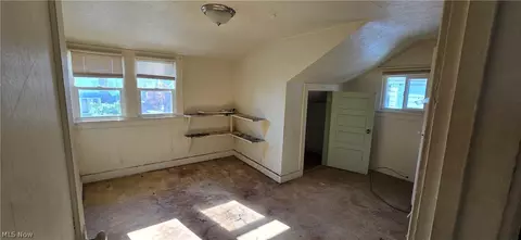 505 E 266th St, Euclid, OH 44132 photo 10