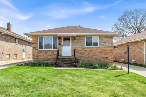 3023 Norris Ave, Parma, OH 44134
