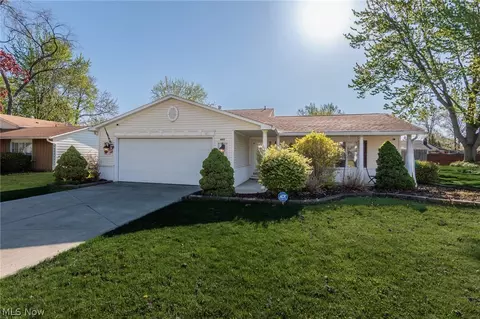 4817 Edgewood Dr, Lorain, OH 44053