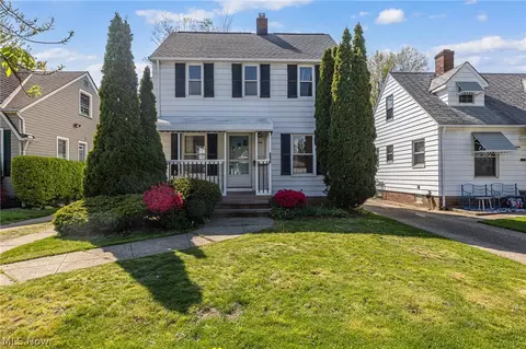 3268 W 142nd St, Cleveland, OH 44111