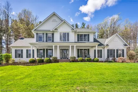 11280 Beechnut Ln, Chardon, OH 44024