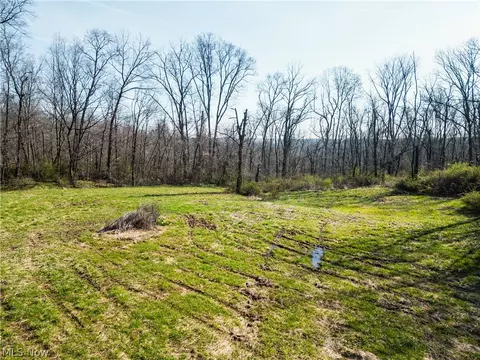 6706 Township Road 323 Rd, Millersburg, OH 44633