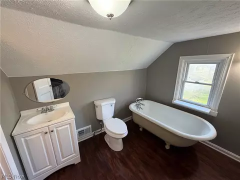 Bath - 347 11th St, Elyria, OH 44035 photo 2 of 2