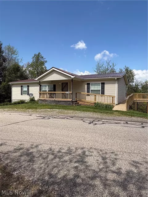 42741 Long Ridge Rd, Clarington, OH 43915