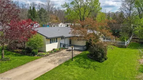 2772 Fairfax St, Streetsboro, OH 44241