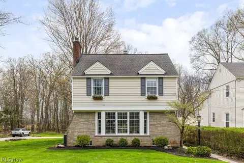 24603 E Oakland Rd, Bay Village, OH 44140