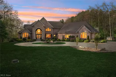 2765 Graybill Rd, Uniontown, OH 44685