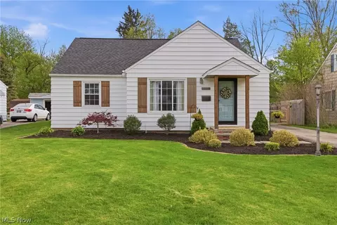 24193 Hedgewood Ave, Westlake, OH 44145