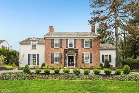 23900 Stanford Rd, Shaker Heights, OH 44122