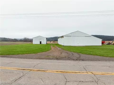 Licking Valley Road, Frazeysburg, OH 43830