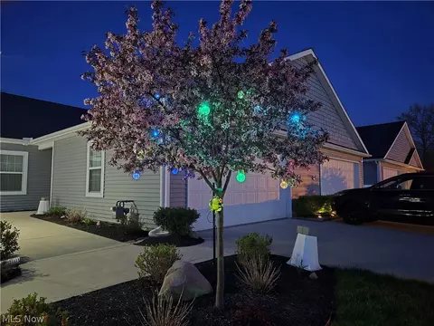413 Deer Xing, Elyria, OH 44035 photo 35