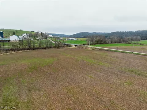 Licking Valley Road, Frazeysburg, OH 43830