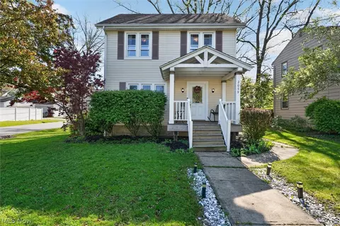 2059 15th St, Cuyahoga Falls, OH 44223