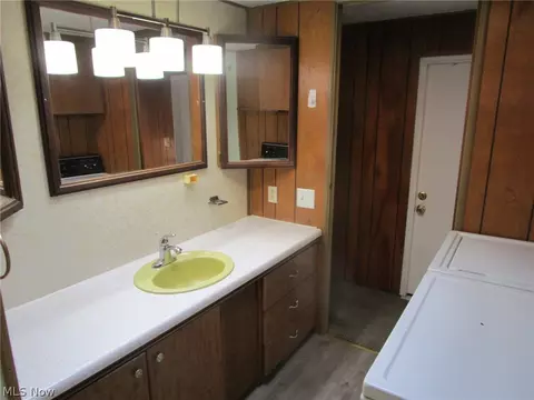 1626 E Apt 191 E 51st St, Ashtabula, OH 44004 photo 40