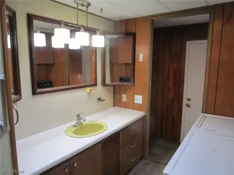 1626 E Apt 191 E 51st St, Ashtabula, OH 44004 photo 41
