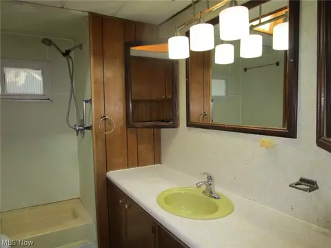 1626 E Apt 191 E 51st St, Ashtabula, OH 44004 photo 37