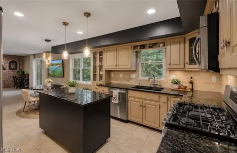 Kitchen - 106 Lethbridge Cir, Akron, OH 44321 photo 3 of 3
