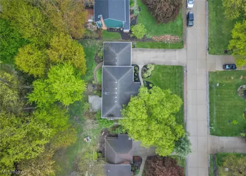 View/Area - 106 Lethbridge Cir, Akron, OH 44321 photo 3 of 3