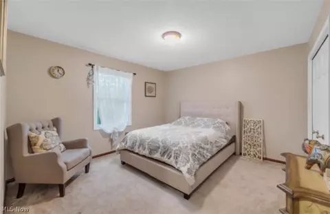 Bedroom - 106 Lethbridge Cir, Akron, OH 44321 photo 5 of 6