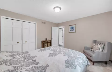 Bedroom - 106 Lethbridge Cir, Akron, OH 44321 photo 6 of 6