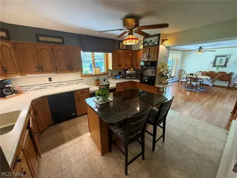 6145 Wolf Run Rd SE, Dennison, OH 44621 photo 11