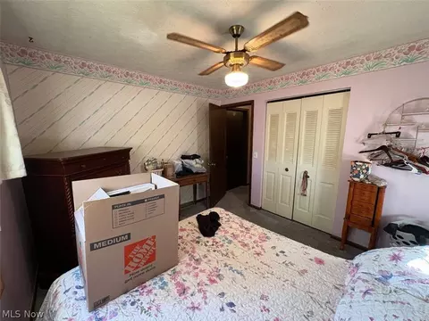 Bedroom - 503 Meadowridge Ave NW, Canton, OH 44708 photo 6 of 7